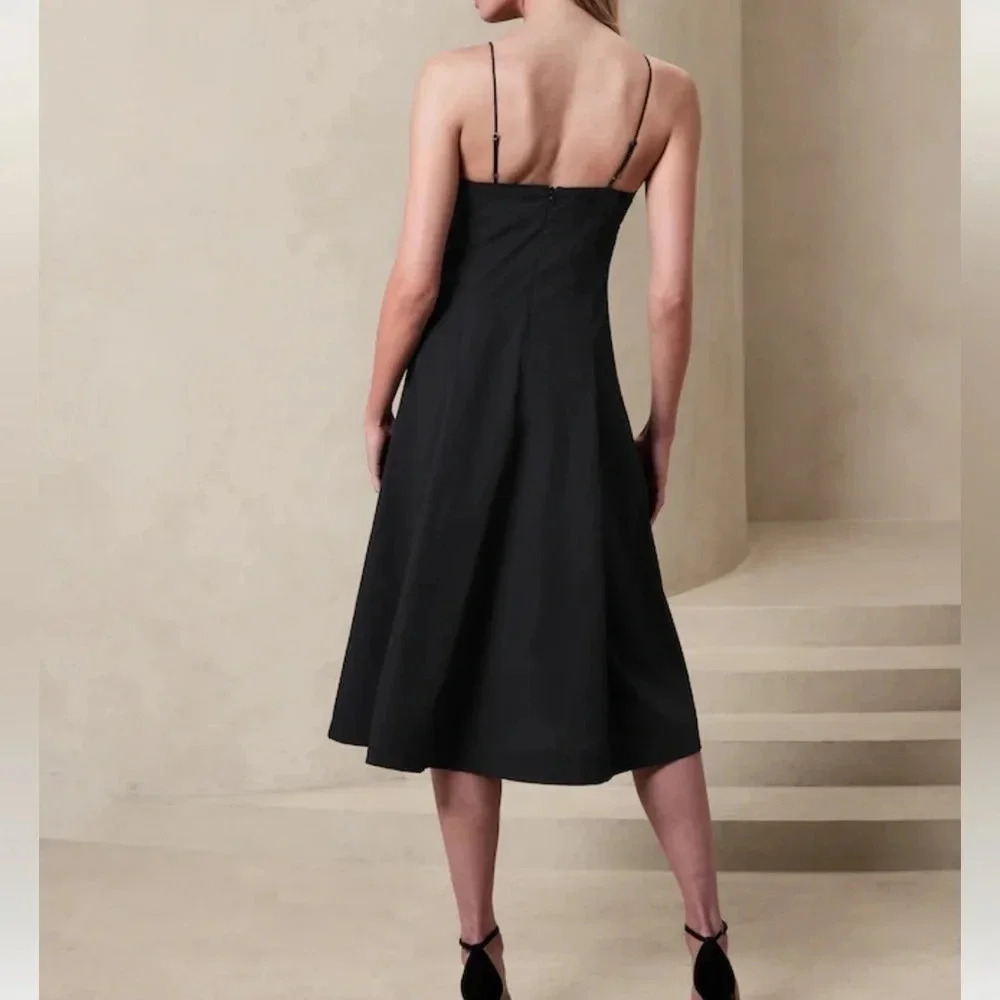 Banana Republic Bandeau Midi Dress - Picture 2 of 16